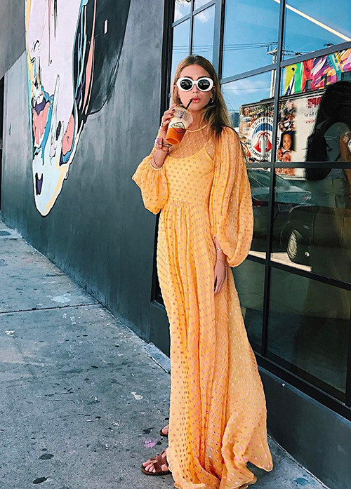 Ý nghĩa của màu sắc trang phục