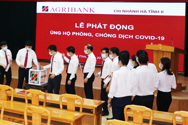 Agribank Hà Tĩnh II hỗ trợ 180 triệu đồng chống dịch Covid-19