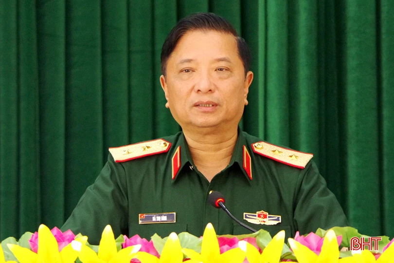 Trung tướng Hà Thọ Bình phát biểu chỉ đạo.