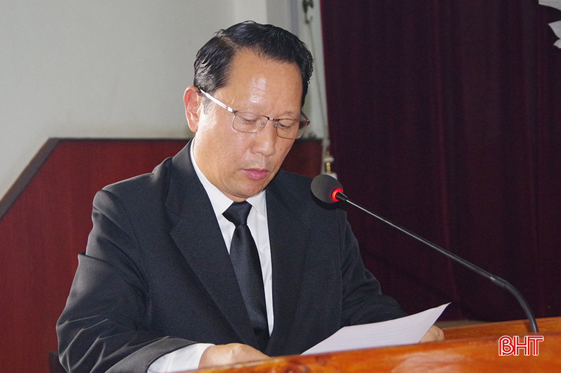 Đồng chí Xông Lâu Nhông Nu - Phó Bí thư Thành ủy Viêng Chăn phát biểu tại buổi lễ. Đồng chí Xông Lâu Nhông Nu - Phó Bí thư Thành ủy Viêng Chăn phát biểu tại buổi lễ.