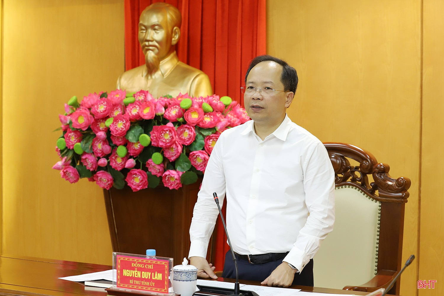 Bí thư Tỉnh ủy Nguyễn Duy Lâm kết luận cuộc họp. bqbht_br_duong-sat-toc-do-cao-4.jpg