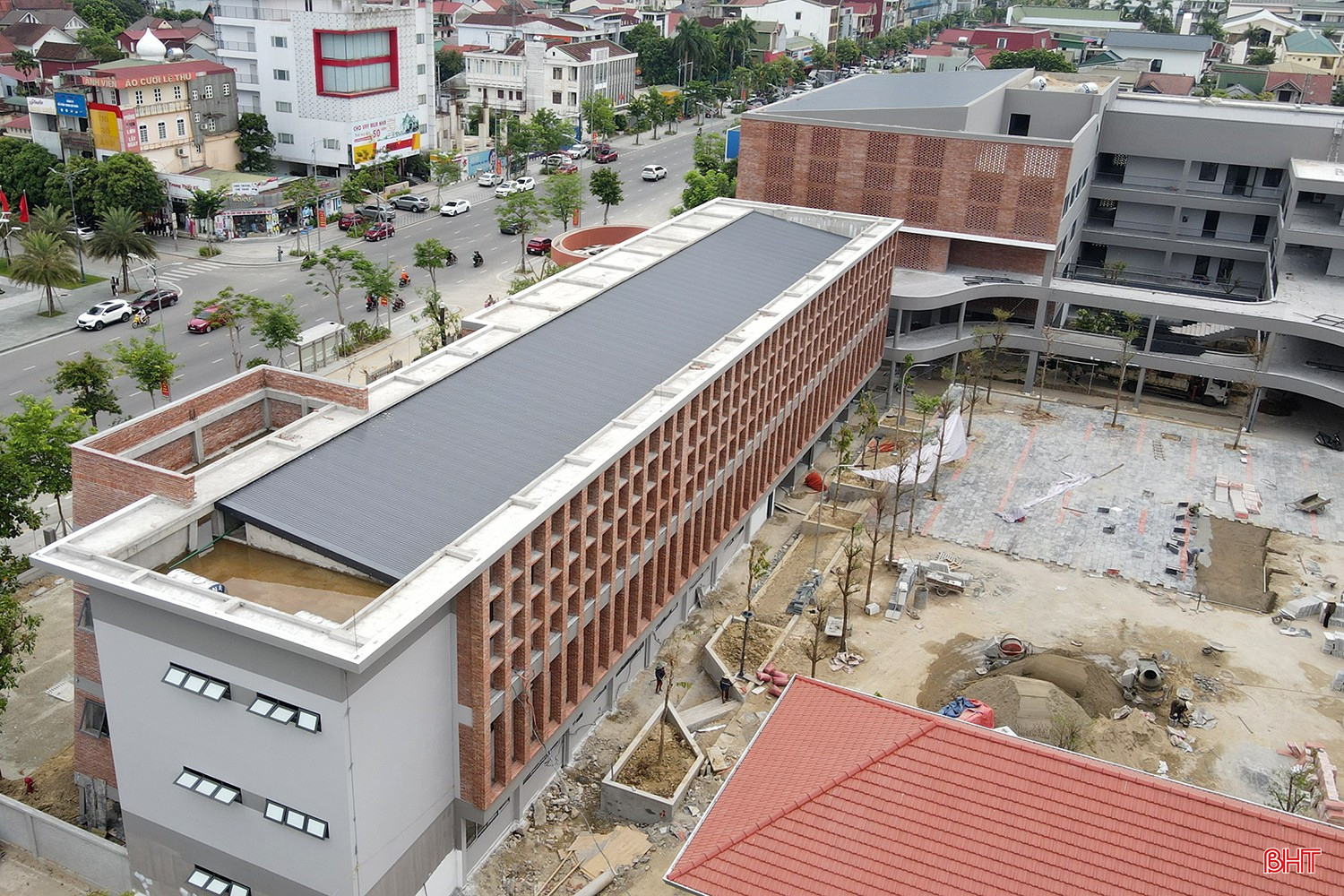 bqbht_br_phan-dinh-phung-high-school-9d.jpg
