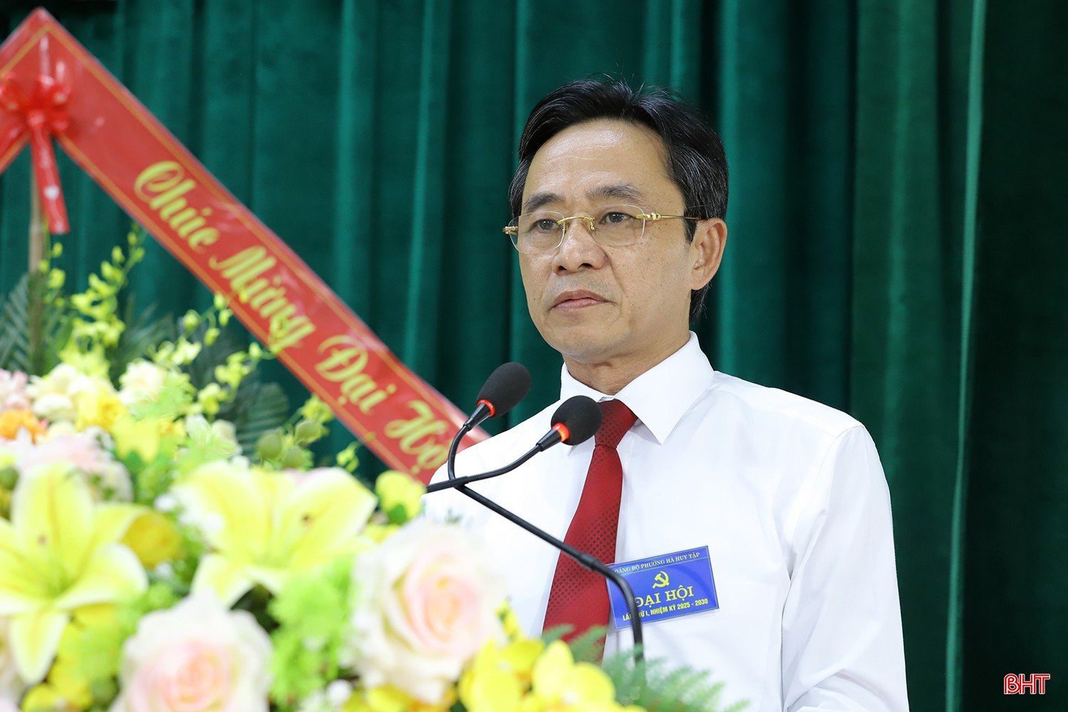 Phó Bí thư Thường trực Tỉnh ủy Trần Thế Dũng phát biểu chỉ đạo tại đại hội. bqbht_br_dai-hoi-ha-huy-tap-3a.jpg