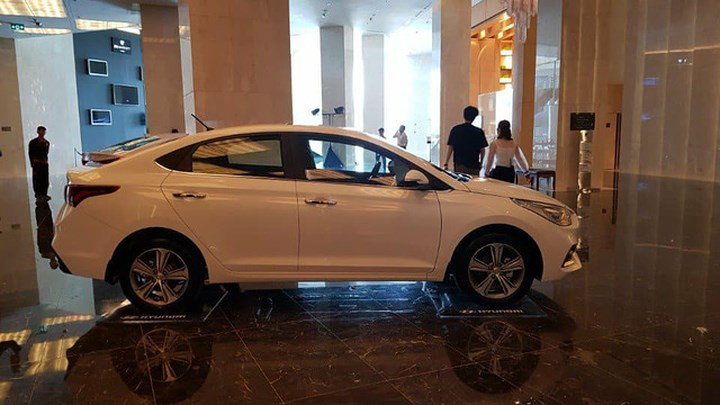 lo dien hyundai accent the he moi sap trinh lang tai viet nam