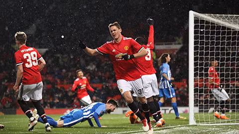 m u lai dung truoc cuoc dai phau