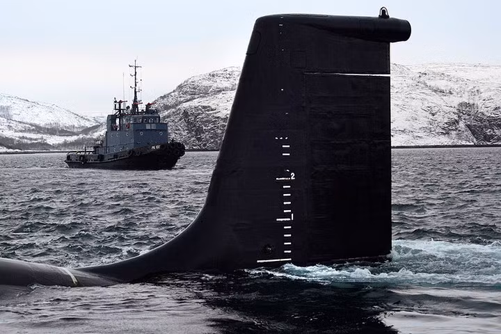 uy luc cac tau ngam hat nhan manh nhat cua hai quan nga