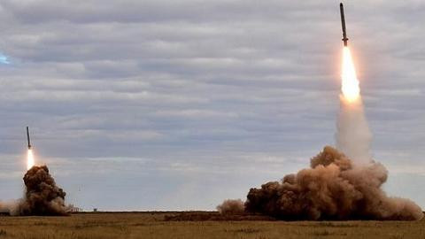 Đủ ‘hàng nóng’ đè bẹp Mỹ, Nga giảm ngân sách quốc phòng ảnh 2 du nong de bep my nga giam ngan sach quoc phong