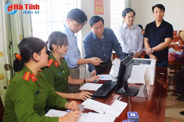 trung tam hcc thach ha giai quyet 16 362 ho so trong gan 3 thang