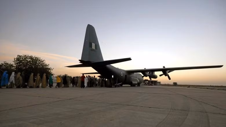 giot nuoc mat ngay tro ve cua cac nu sinh nigeria bi boko haram bat coc