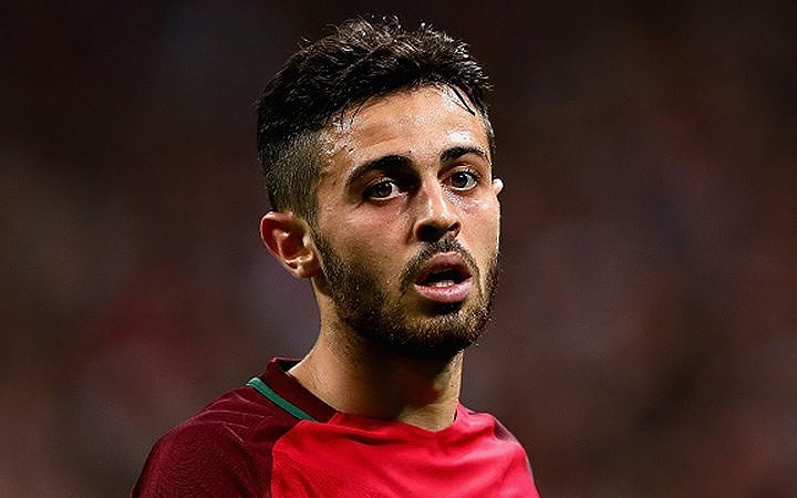 doi hinh du kien cua bo dao nha truoc ai cap ronaldo dau sung voi salah