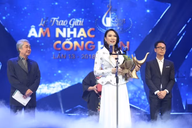 le trao giai am nhac cong hien lan 13 2018 ca tinh chieu sau nghe thuat len ngoi