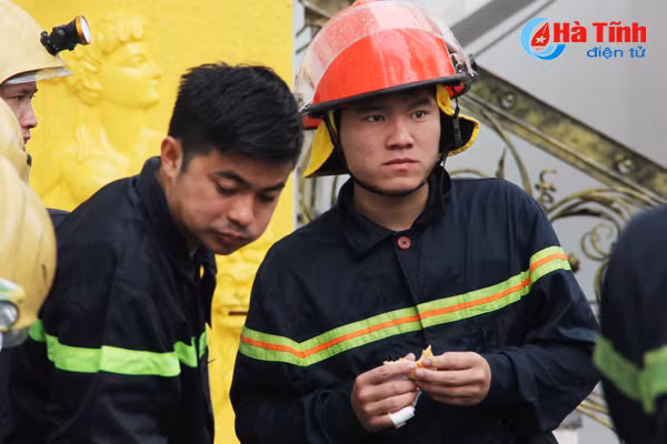 Hơn 6 tiếng vật lộn với “bà hỏa” tại Karaoke Kingdom Club