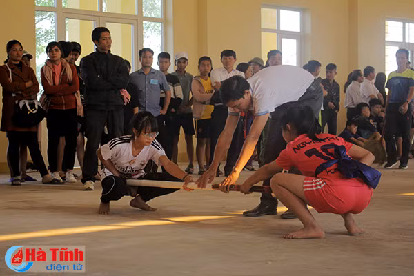 video gay can man day gay cua nu sinh ha tinh