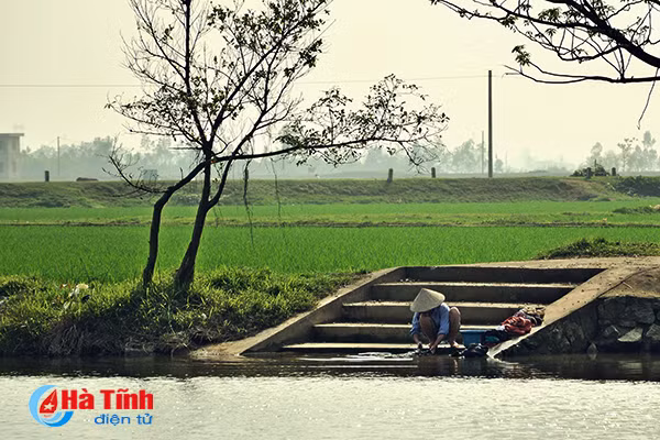 menh mang nhung ben song