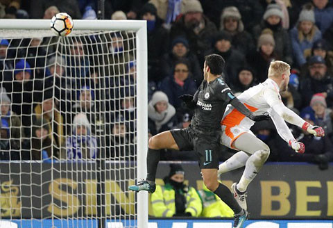 pedro gieo sau cho leicester chelsea vao ban ket fa cup