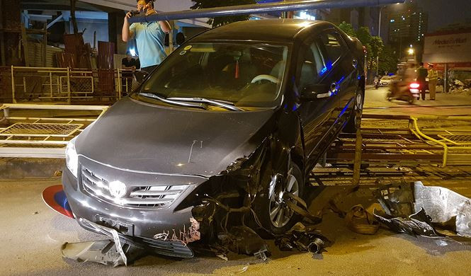 toyota viet nam thua nhan hang nghin xe bi loi tui khi khong bung