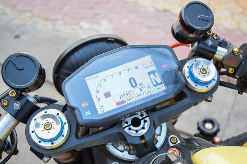 ducati panigale 1199 s do cafe racer ve tay dai gia sai gon