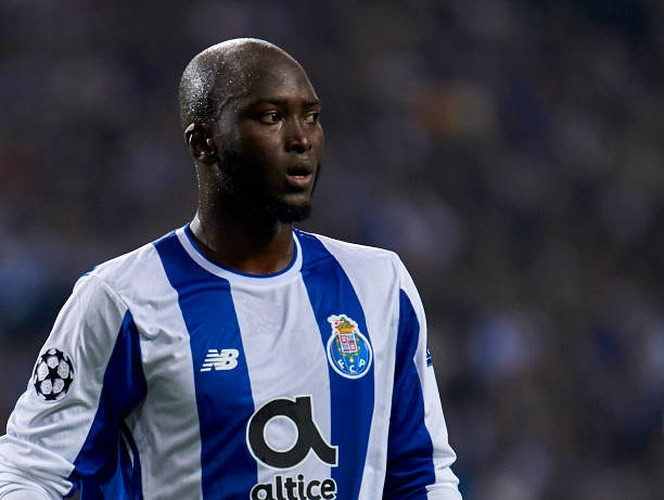 doi hinh du kien cua bo dao nha truoc ai cap ronaldo dau sung voi salah