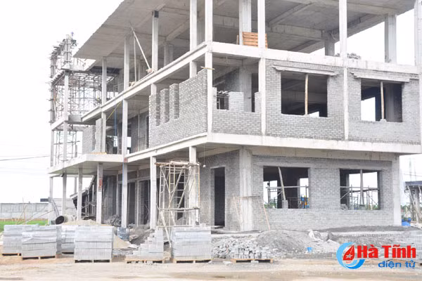 nganh xay dung ha tinh phat trien vat lieu xanh dan xoa lo gach thu cong