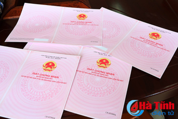 nhan lam nhanh bia dat cho dan giam doc dn om gan 1 4 ty roi chuon