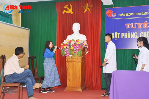 ton tien mua thuoc la lai con ruoc benh vao nguoi