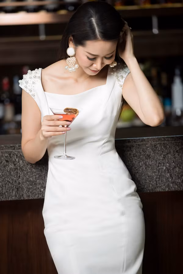 10 mẫu váy mùa hè cho nàng công sở