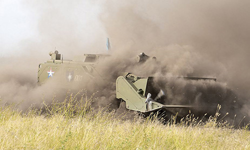 nga san xuat hang loat robot chien dau trong nam 2018