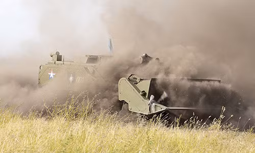 nga san xuat hang loat robot chien dau trong nam 2018