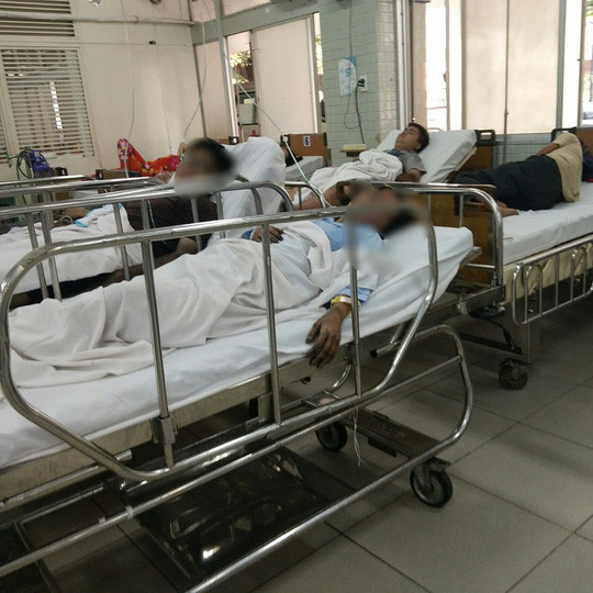 chay chung cu carina 10 nan nhan dang cap cuu o cho ray