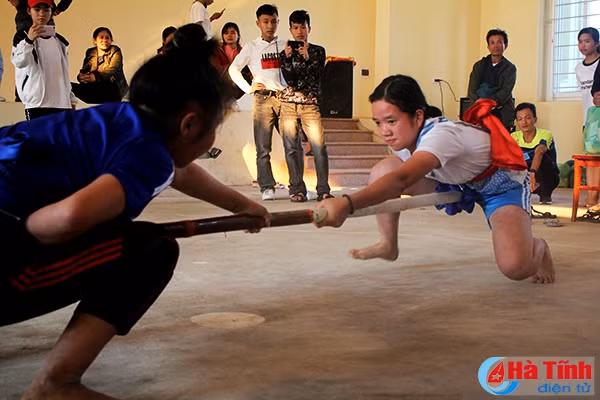 video gay can man day gay cua nu sinh ha tinh