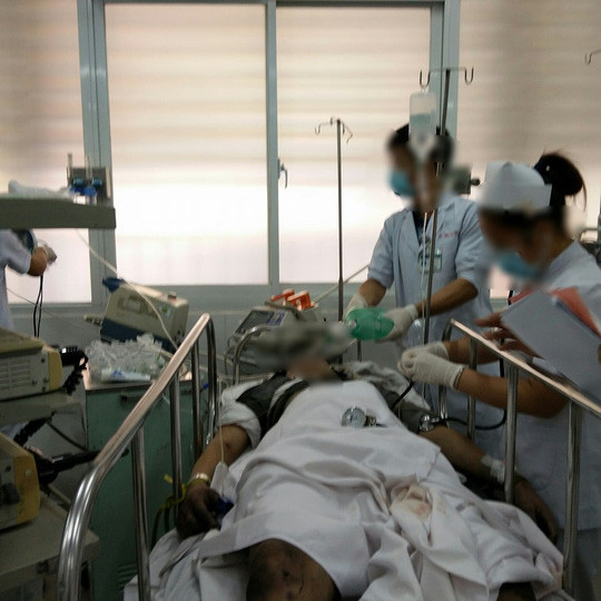 chay chung cu carina 10 nan nhan dang cap cuu o cho ray