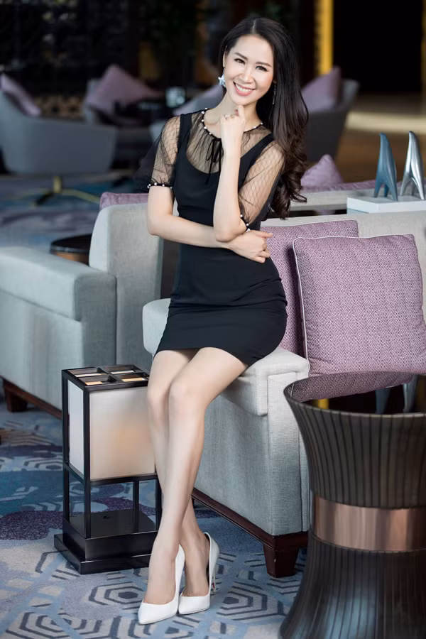 10 mẫu váy mùa hè cho nàng công sở