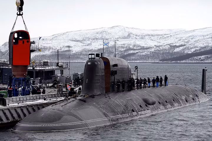 uy luc cac tau ngam hat nhan manh nhat cua hai quan nga