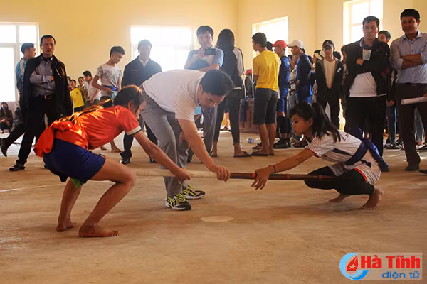 video gay can man day gay cua nu sinh ha tinh