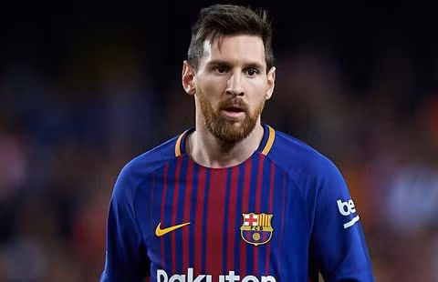 ronaldo messi 5 vu tron thue dang chu y o la liga