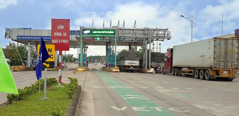 chinh thuc thu phi khong dung tai toan bo cac tram bot mien trung