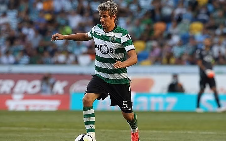 doi hinh du kien cua bo dao nha truoc ai cap ronaldo dau sung voi salah