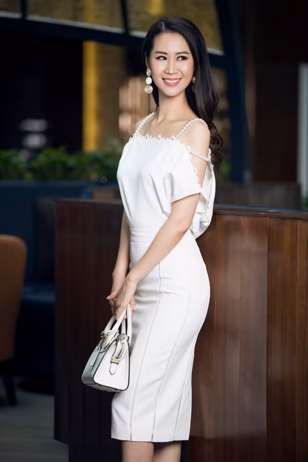 10 mẫu váy mùa hè cho nàng công sở