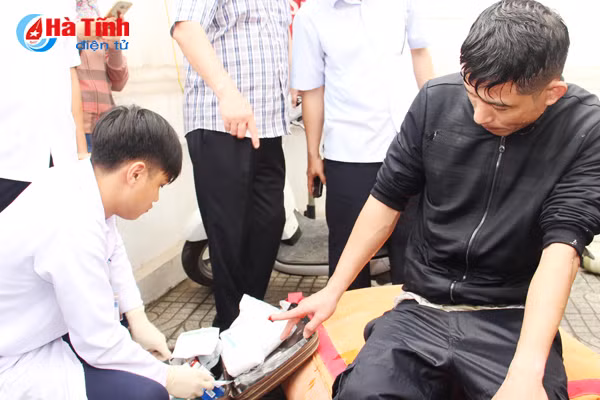 Hơn 6 tiếng vật lộn với “bà hỏa” tại Karaoke Kingdom Club