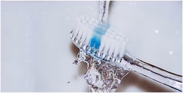 6 sai lam khi danh rang ban thuong xuyen mac phai