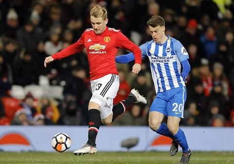 m u lai dung truoc cuoc dai phau