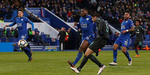 pedro gieo sau cho leicester chelsea vao ban ket fa cup