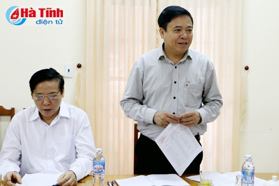 Chủ tịch LĐLĐ tỉnh Nguyễn Văn Thanh báo cáo kết quả lãnh đạo, chỉ đạo thực hiện NQ T.Ư 4 và CT 03 Chủ tịch LĐLĐ tỉnh Nguyễn Văn Thanh báo cáo kết quả lãnh đạo, chỉ đạo thực hiện NQ T.Ư 4 và CT 03