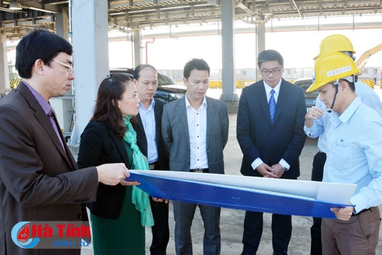 ... Cảng nước sâu Sơn Dương