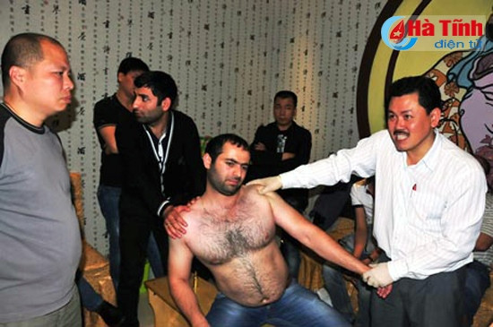 Ông Yên trong một lần chữa bệnh tại Nga Ông Yên trong một lần chữa bệnh tại Nga