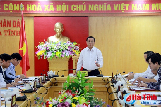 Bí thư Tỉnh ủy - Chủ tịch UBND tỉnh Lê Đình Sơn: Chủ đầu tư cùng với Công ty TNHH phát triển Fineton tìm kiếm thị trường tiêu thụ, giá tốt nhất để hạn chế rủi ro. Bí thư Tỉnh ủy - Chủ tịch UBND tỉnh Lê Đình Sơn: Chủ đầu tư cùng với Công ty TNHH phát triển Fineton tìm kiếm thị trường tiêu thụ, giá tốt nhất để hạn chế rủi ro.