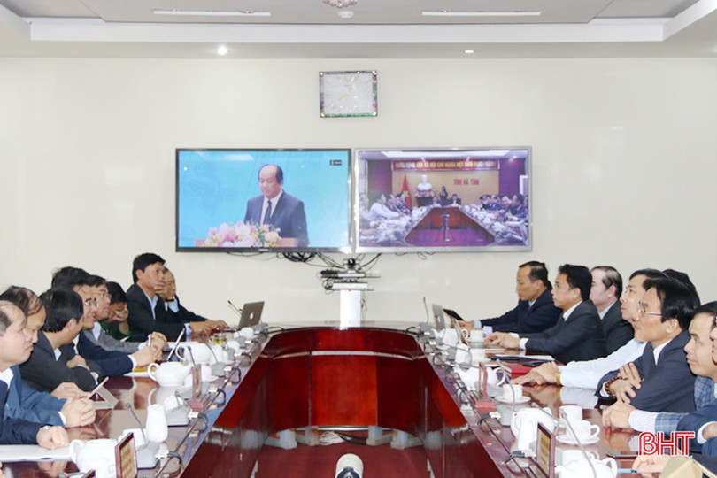 Công nghiệp là trụ cột, du lịch thành ngành kinh tế mũi nhọn của Việt Nam