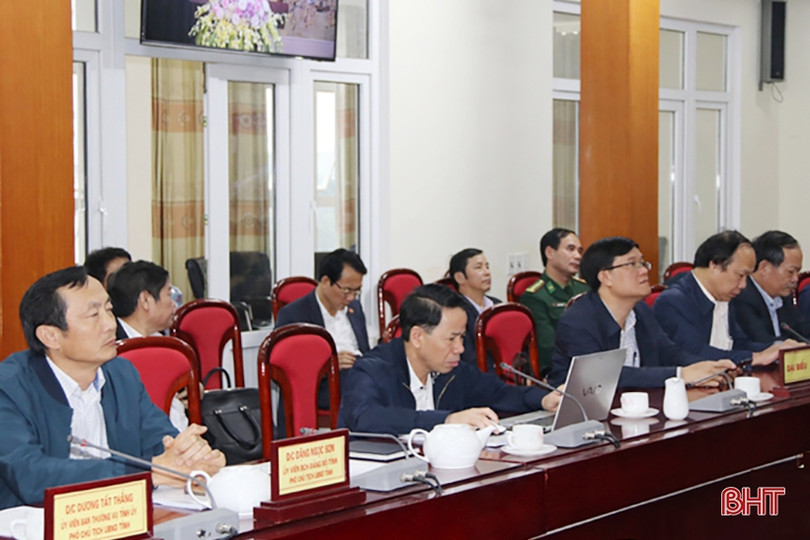 Công nghiệp là trụ cột, du lịch thành ngành kinh tế mũi nhọn của Việt Nam