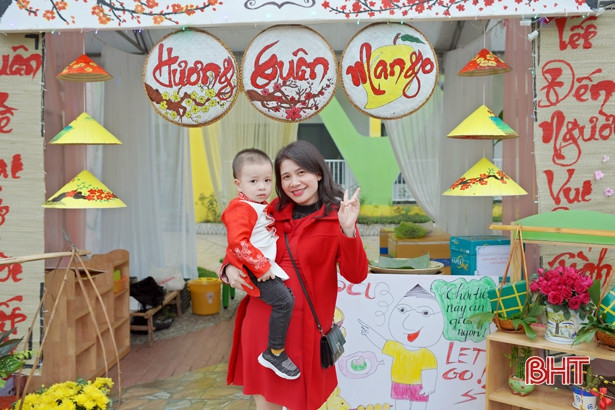 Tiễn năm cũ, đón năm mới cùng Lễ hội ẩm thực của các bé Trường Mầm non Trung Kiên