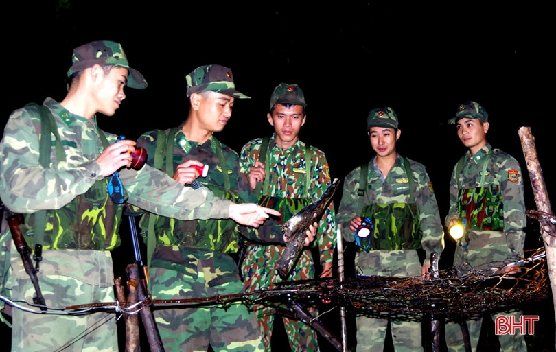 Tuần tra biên giới ngày cuối năm